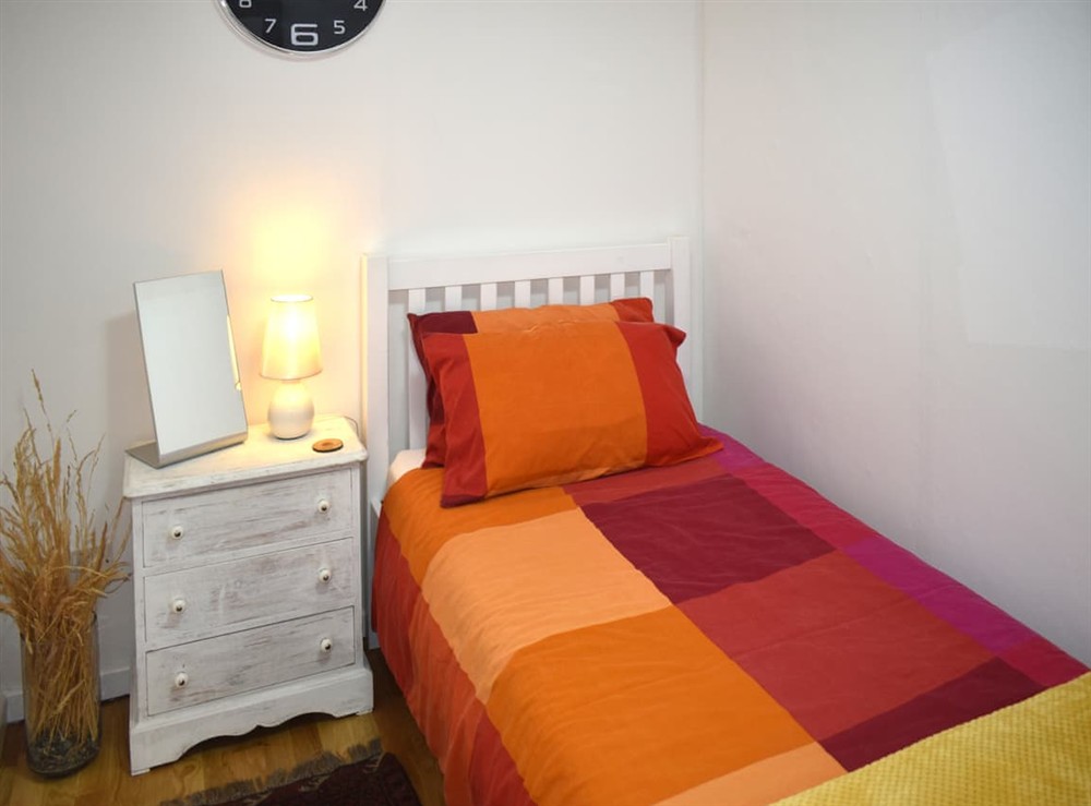 Single bedroom at Fawns Cottage in Blackborough, Devon