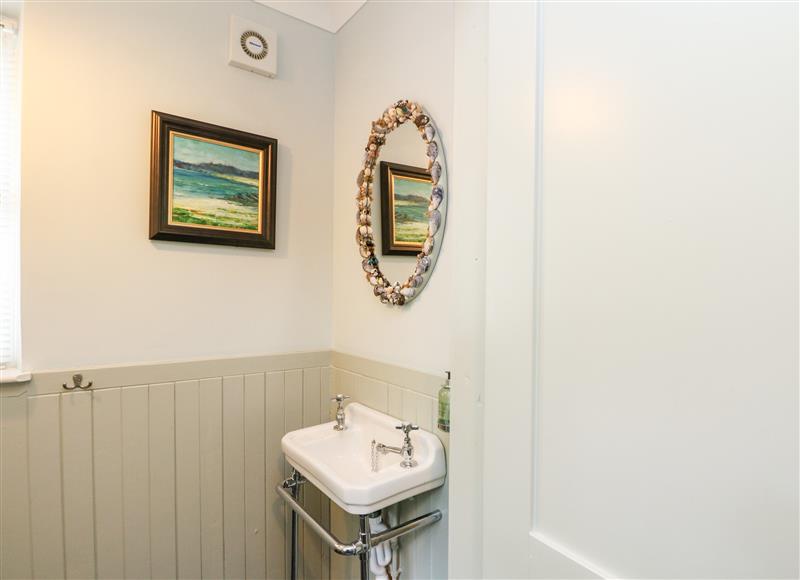 Bathroom at Fearnach Bay House, Kilmelford