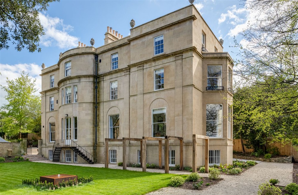Featherstone Manor at Featherstone Manor in Bath, Avon
