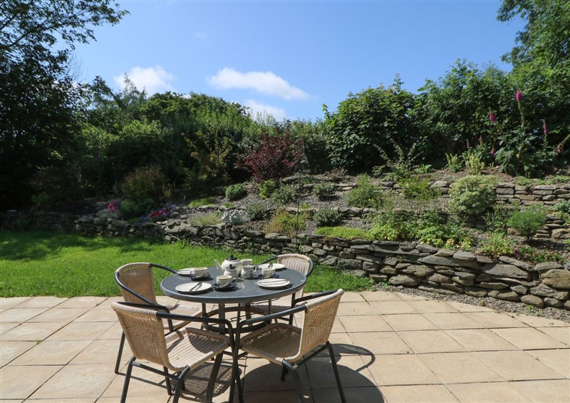 Enjoy the garden at Felin Gogoyan, Llanddewi-Brefi