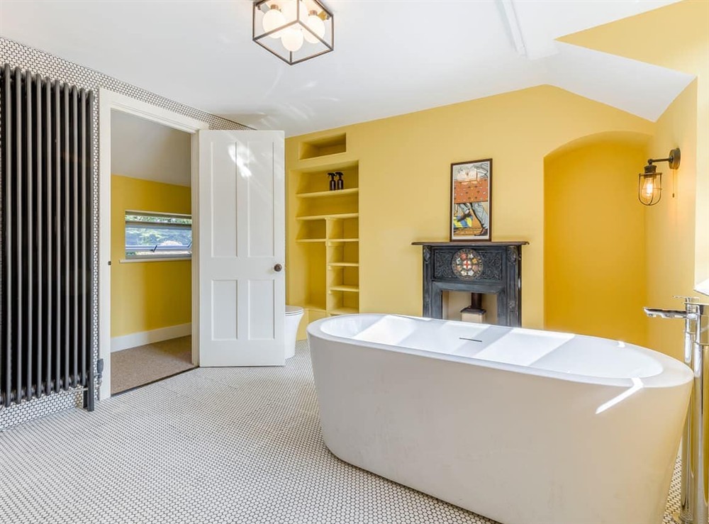 Bathroom (photo 2) at Fellows Yard in Necton, Norfolk