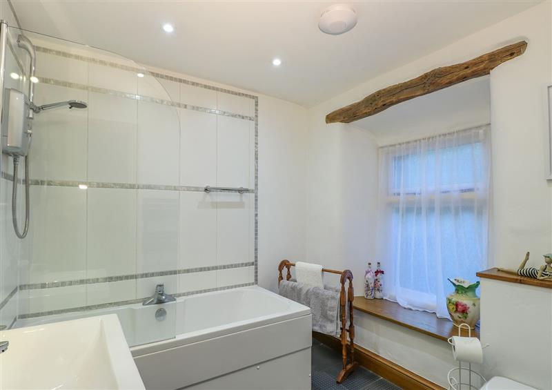 The bathroom at Fellside Cottage, Bowness-On-Windermere