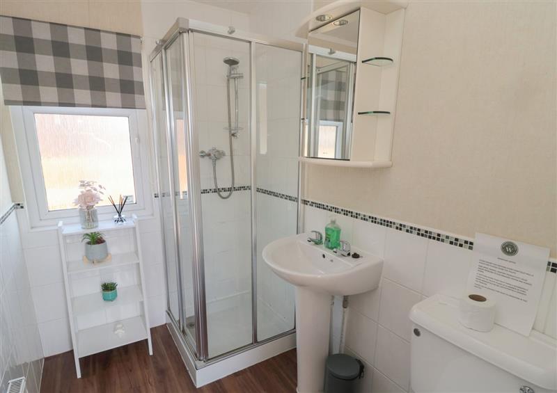 The bathroom at Felton, Bockenfield Country Holiday Park