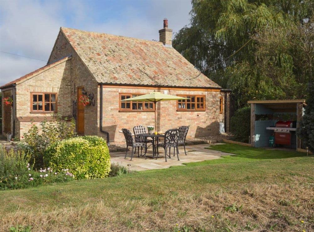Fen Cottage in Little Downham, near Ely, Cambridgeshire sleeps 4