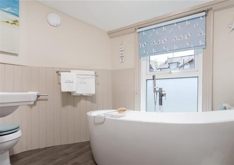 The bathroom at Fern Bank Cottage, Bowness