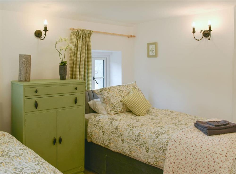 Twin bedroom (photo 2) at Fern Cottage in Bradwell, Derbyshire