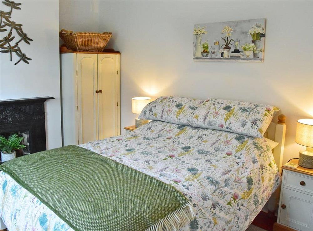 Charming double bedroom at Fern Cottage in Thorngrafton, near Bardon Mill, Northumberland