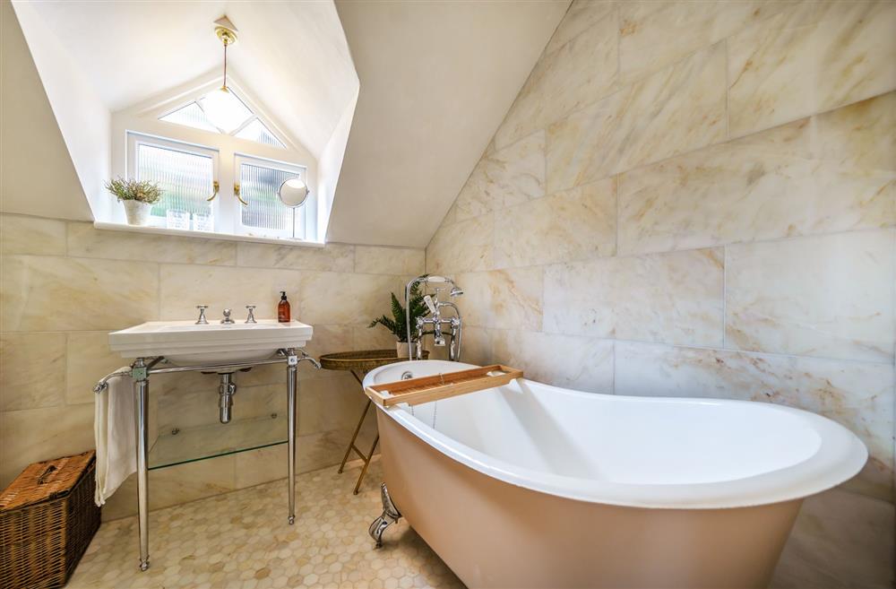 Enjoy relaxing in the roll-top bath at Fern House, Dorchester