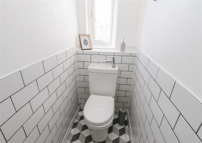 The bathroom at Fern House, Whitby