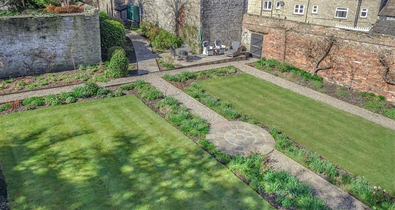 Enjoy the garden at Ferndale House, Middleham