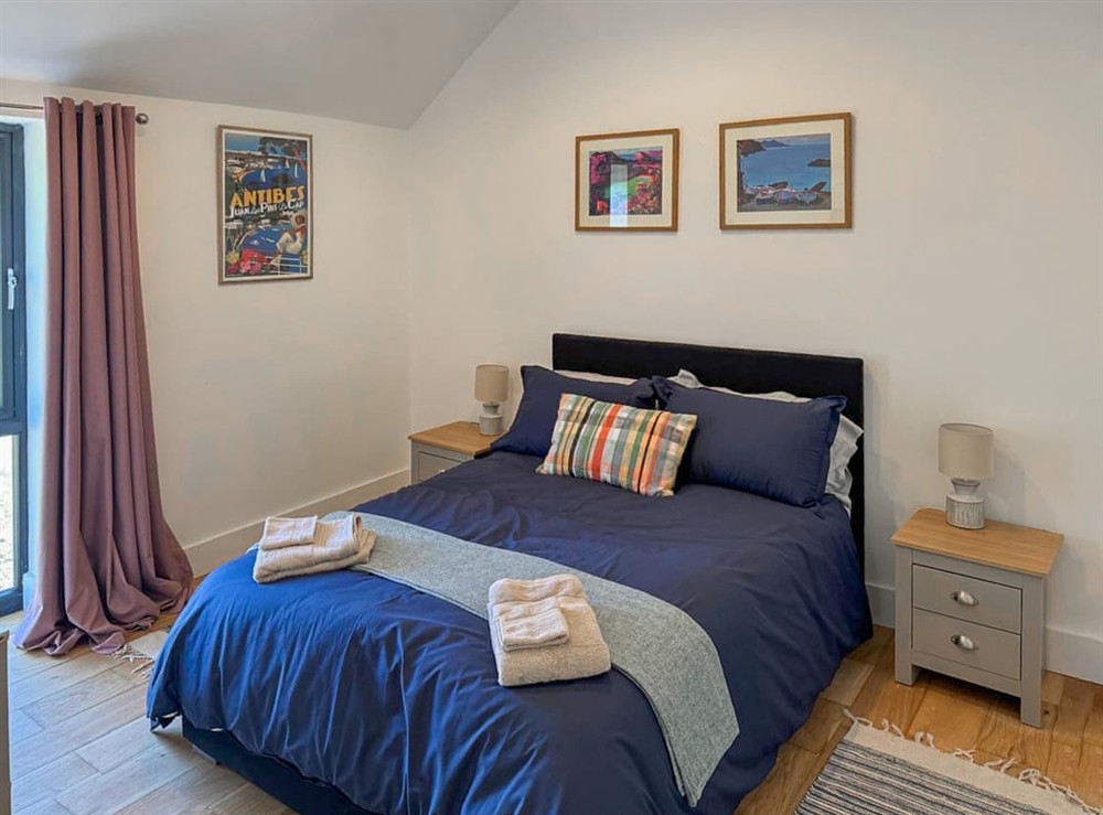 Double bedroom (photo 3) at Fernhill Stables in Sevenoaks, Surrey
