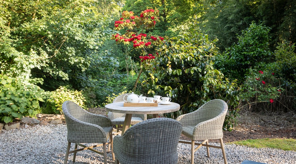 Outdoor seating area at Ferris's Cottage in Truro, Cornwall