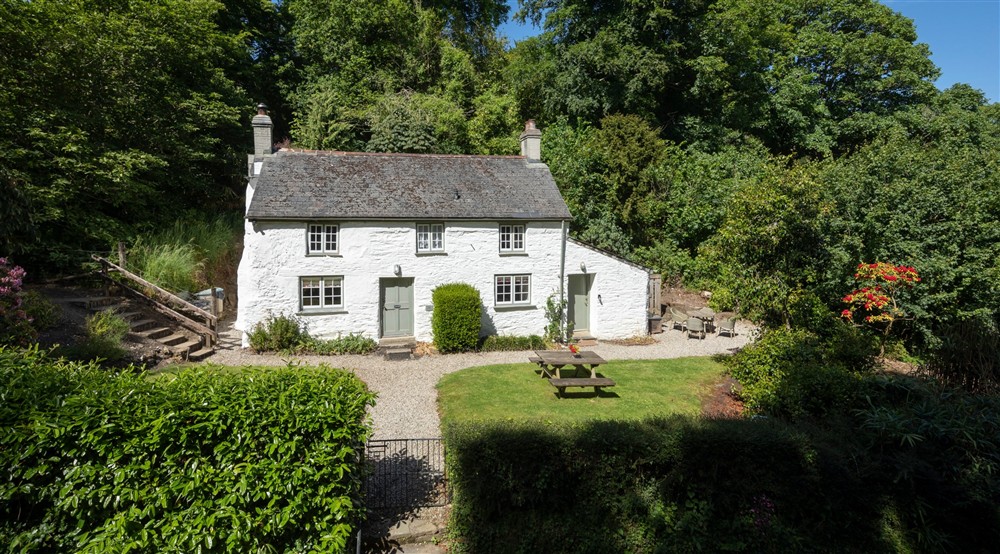 The exterior of Ferriss Cottage, Cornwall (photo 2) at Ferris's Cottage in Truro, Cornwall