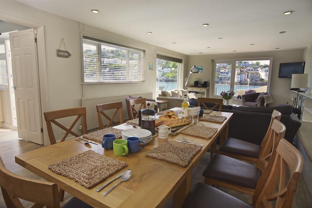 Large dining area perfect for family gatherings at Ferryside in East Portlemouth, Salcombe