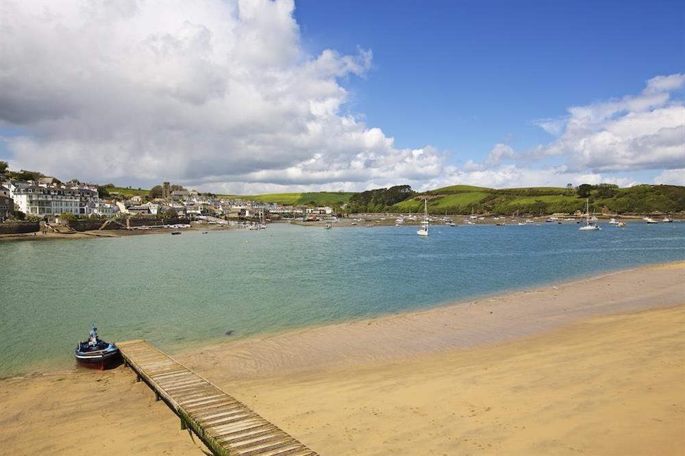 The East Portlemouth to Salcombe ferry slipway is within just a few yards of the cottage at Ferryside in East Portlemouth, Salcombe