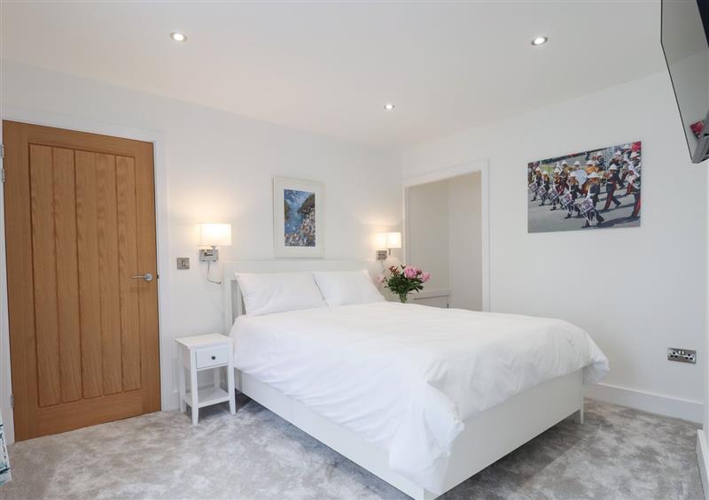 A bedroom in Ferryside at Ferryside, Kingswear