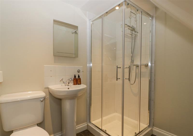 This is the bathroom at Field View Cottage, Bourton-On-The-Water