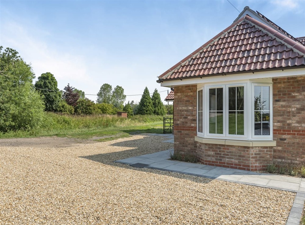 Exterior (photo 2) at Field View in South Kyme, near Boston, Lincolnshire