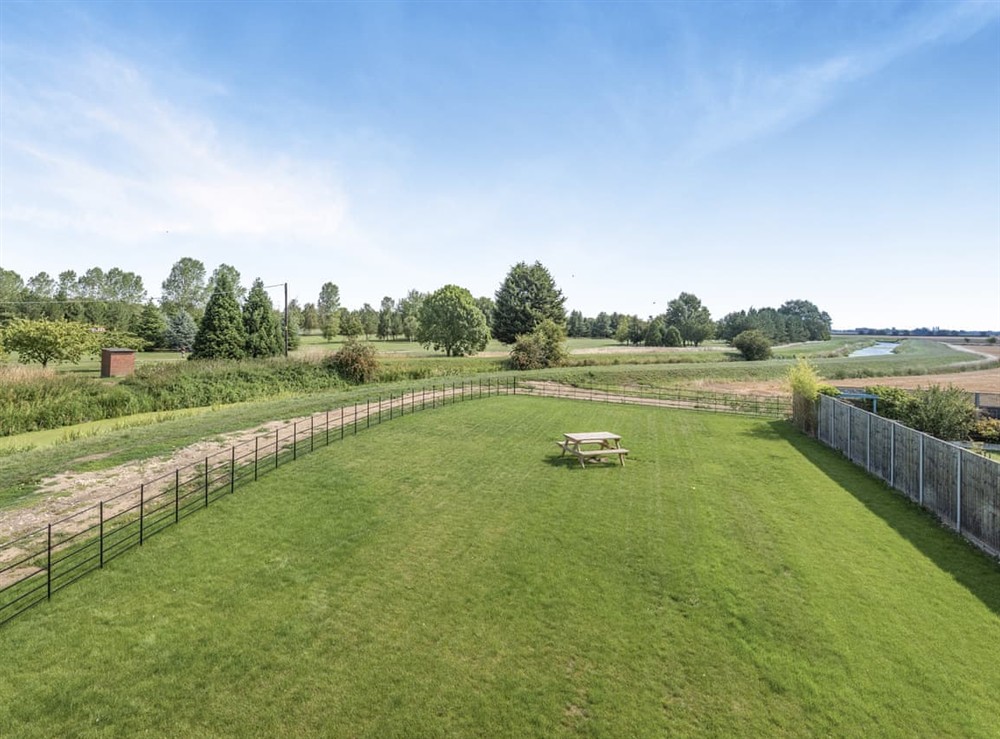 Exterior (photo 4) at Field View in South Kyme, near Boston, Lincolnshire
