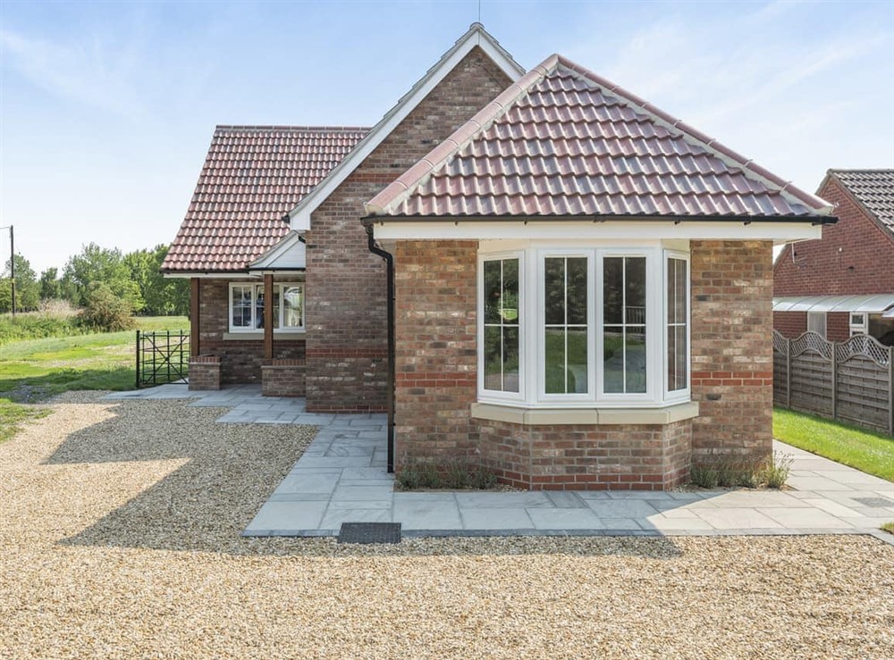 Exterior (photo 5) at Field View in South Kyme, near Boston, Lincolnshire