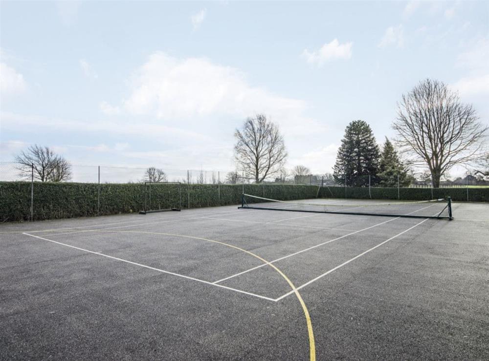 Shared tennis court at Field View in Wainfleet St. Mary, near Skegness, Lincolnshire
