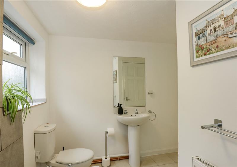 Bathroom (photo 2) at Fieldview Cottage, Great Massingham