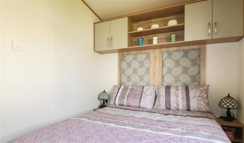 One of the 3 bedrooms at Finch 25 - Meadow Lakes Holiday Park, Hewas Water near Polgooth
