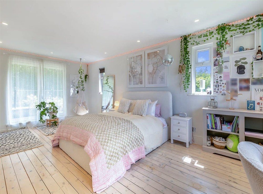 Double bedroom (photo 3) at Fir Trees in Crowborough, East Sussex