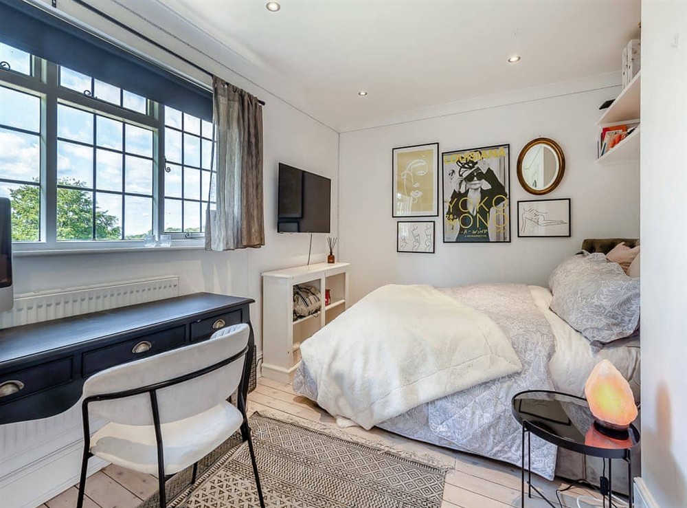 Double bedroom (photo 5) at Fir Trees in Crowborough, East Sussex