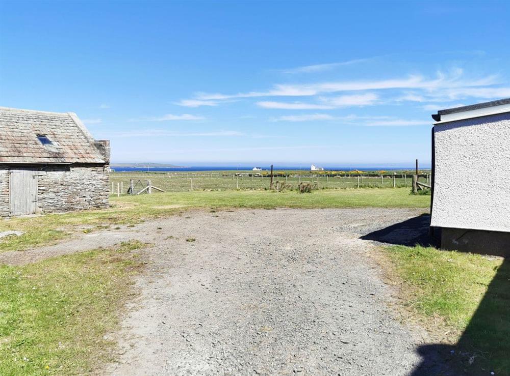 Driveway at Firthview in Canisbay, near Thurso, Caithness