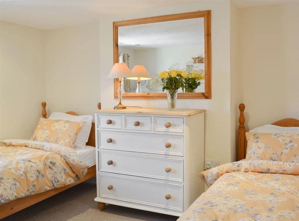 Twin bedroom at Fishermans Cottage in Flamborough, North Humberside