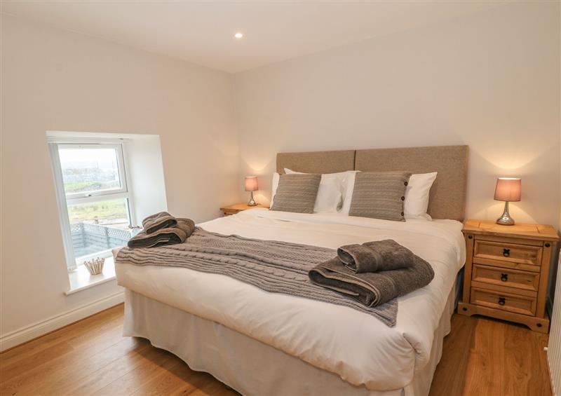 One of the 3 bedrooms at Fishermans Cottage, Malltraeth