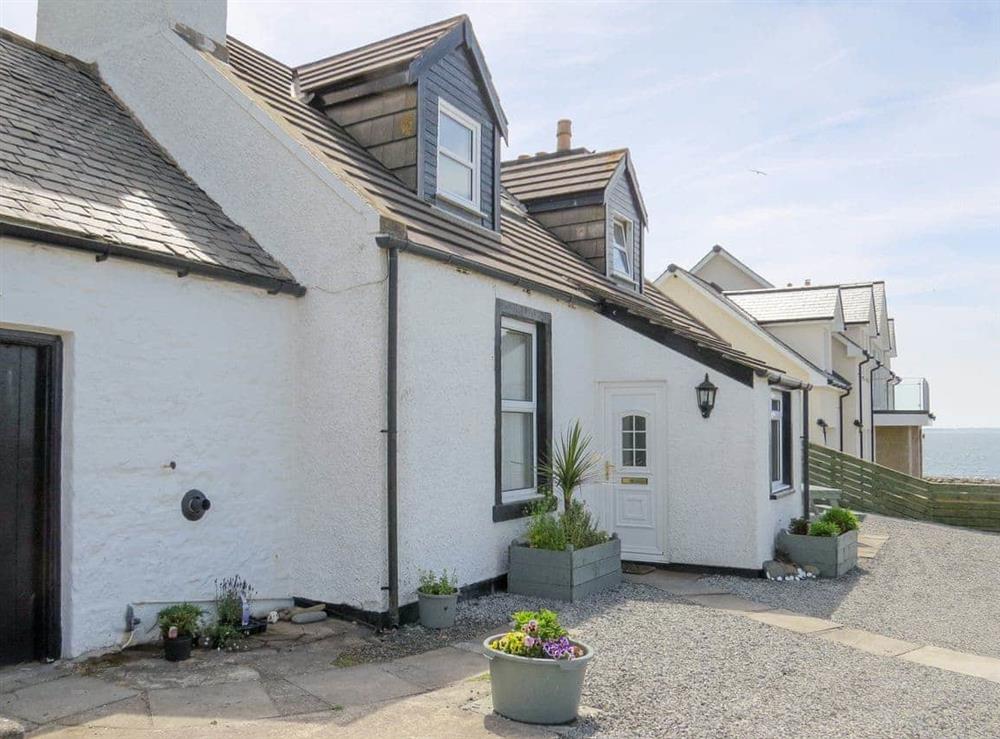 Outstanding coastal holiday home at Fishermans Cottage in Newton Stewart, Wigtownshire