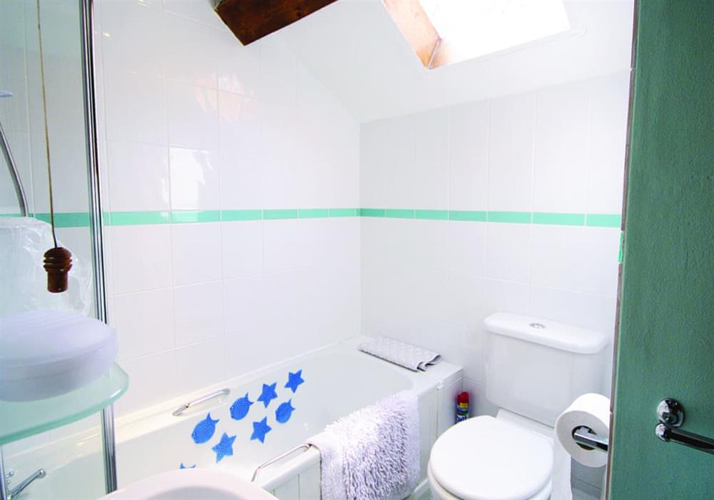 Fisherman’s Cottage bathroom (photo 2) at Fishermans Cottage in Wells-Next-The-Sea, Norfolk