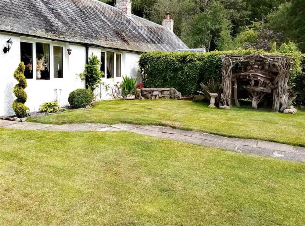 Garden at Fishponds Cottage in Perth, Perthshire