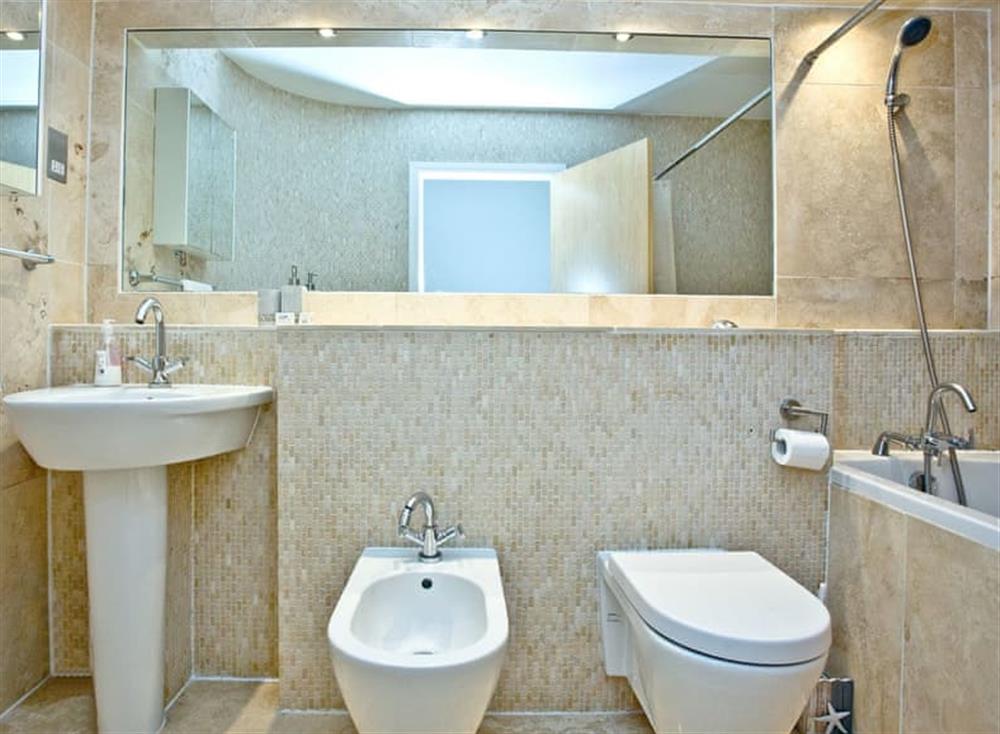 Bathroom at Fistral Peak in , Newquay