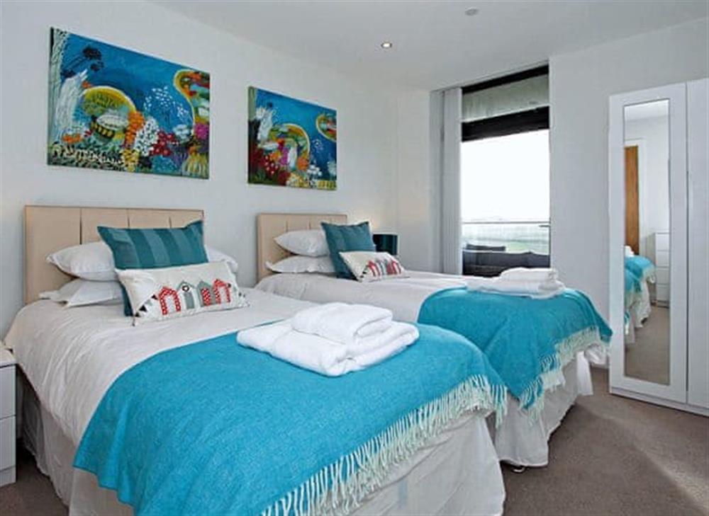 Twin bedroom at Fistral View in 10 Pearl, Newquay