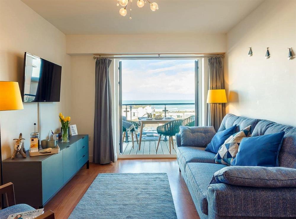 Bright and airy living area at Fistral Waves in Newquay, Cornwall