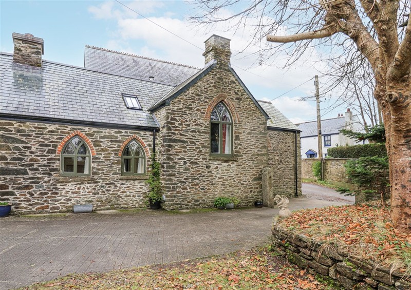The setting at Flagstaff Cottage, Landrake near Saltash