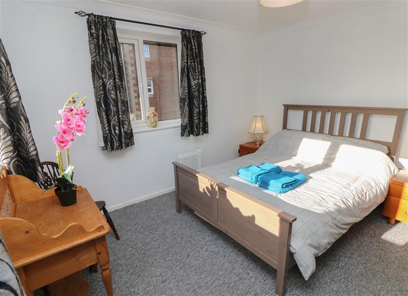 This is a bedroom at Flat 2, Clifton Gardens, Southampton