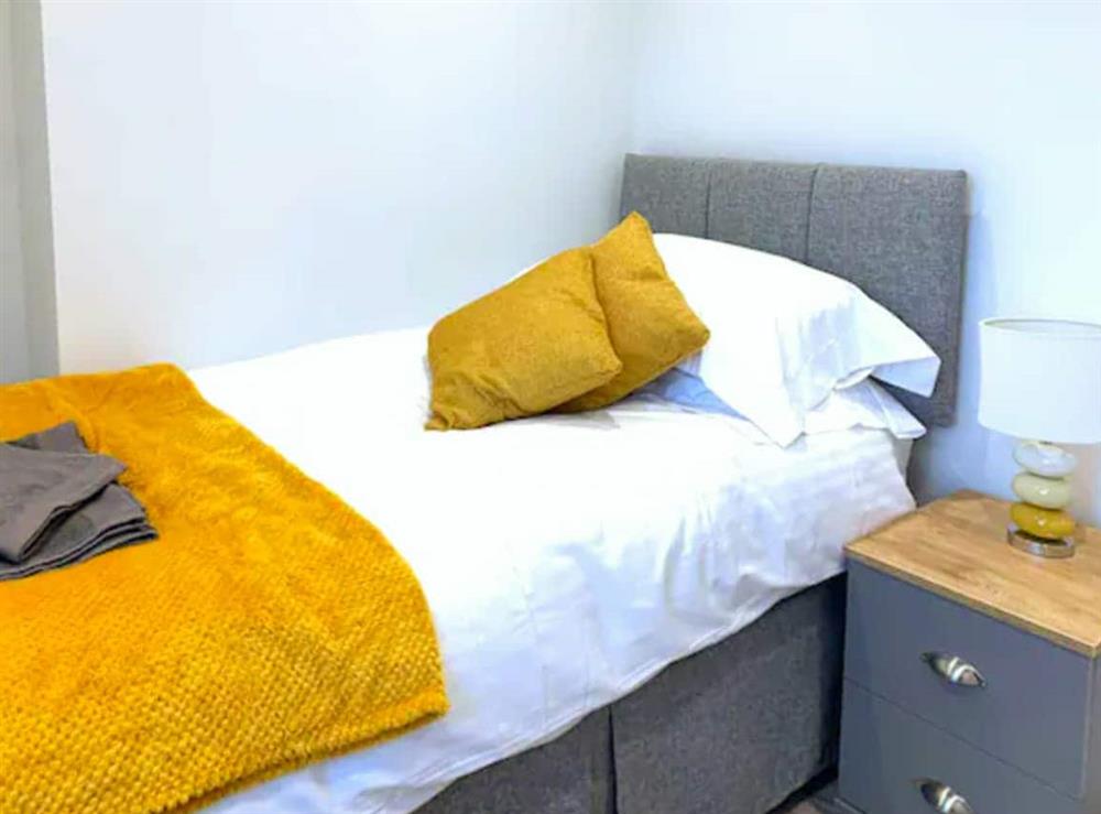 Single bedroom (photo 2) at Flat 2 in Faversham, Kent