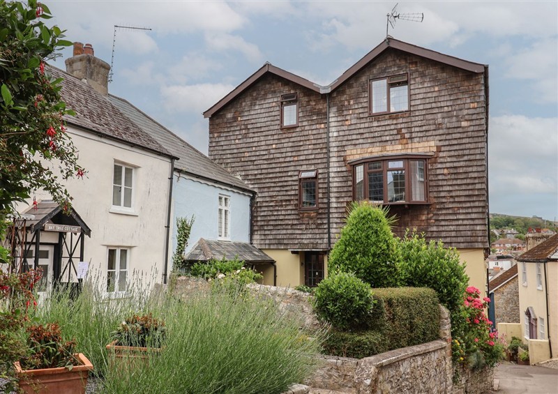 The setting at Flat 2 The Cedars, Lyme Regis