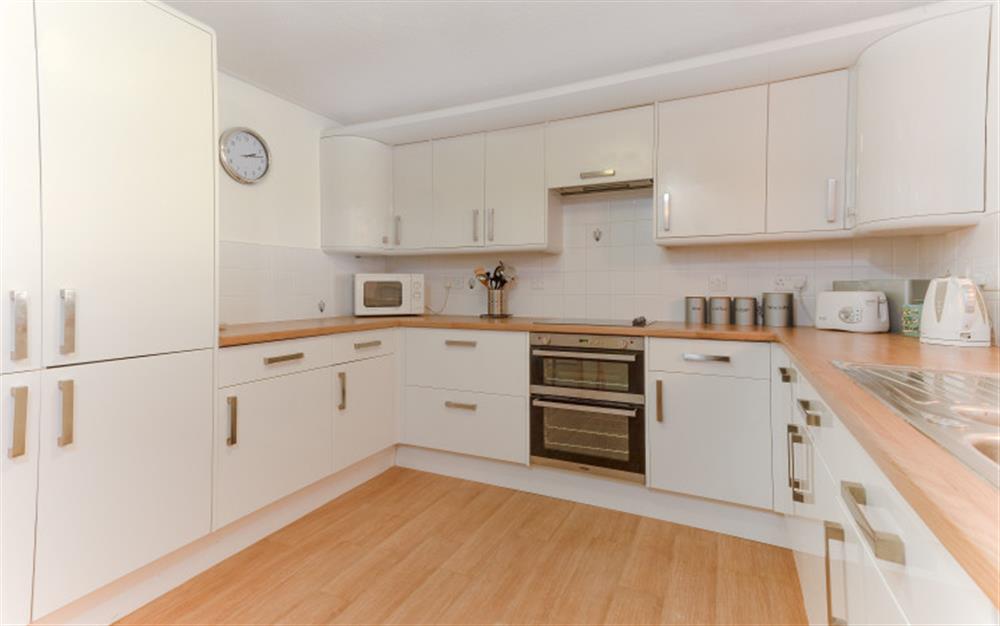 The kitchen at Flat 2, West Quay House in Looe