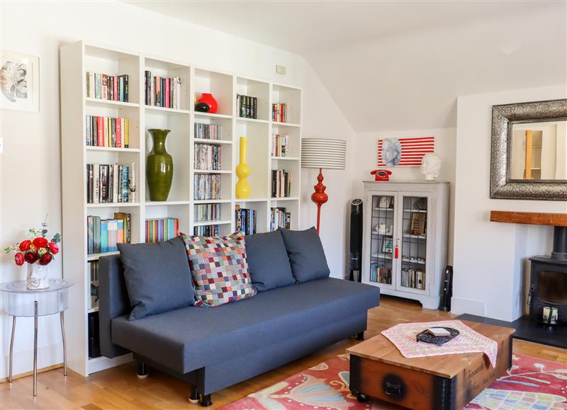 Enjoy the living room (photo 2) at Flat 3, 34 Grove Hill Road, Royal Tunbridge Wells