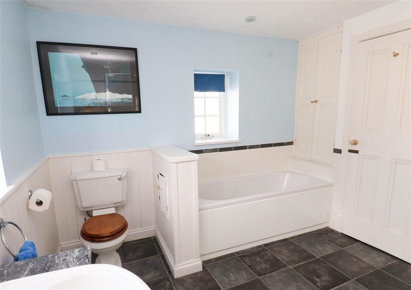The bathroom at Flat 3, Trearddur Bay