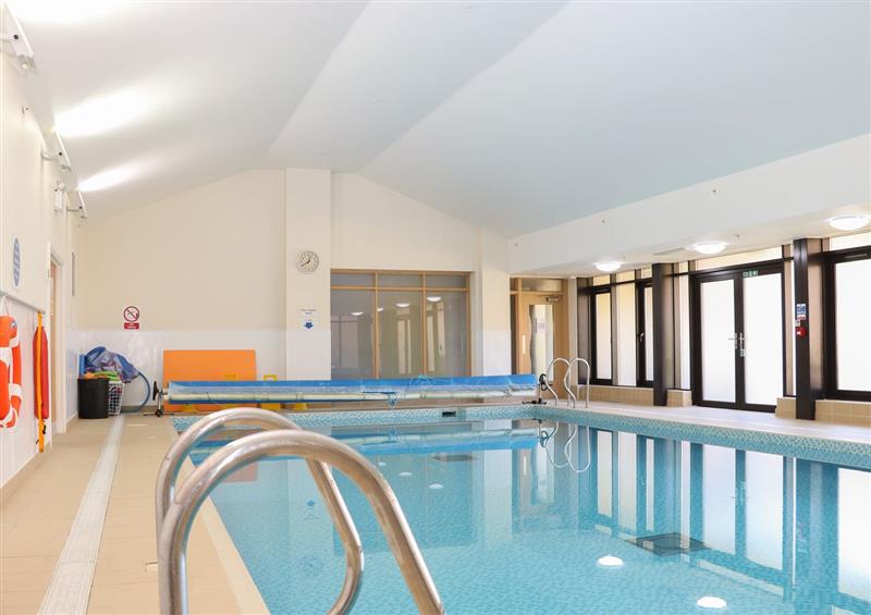 There is a swimming pool at Flat 32, Littlehampton