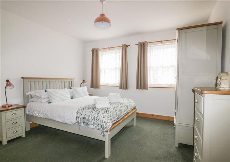 This is a bedroom (photo 2) at Flat 4, Newquay