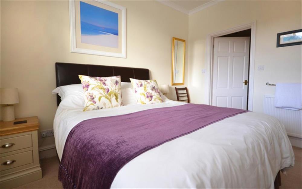 The master bedroom at Flat 4, Sandhills House in Salcombe