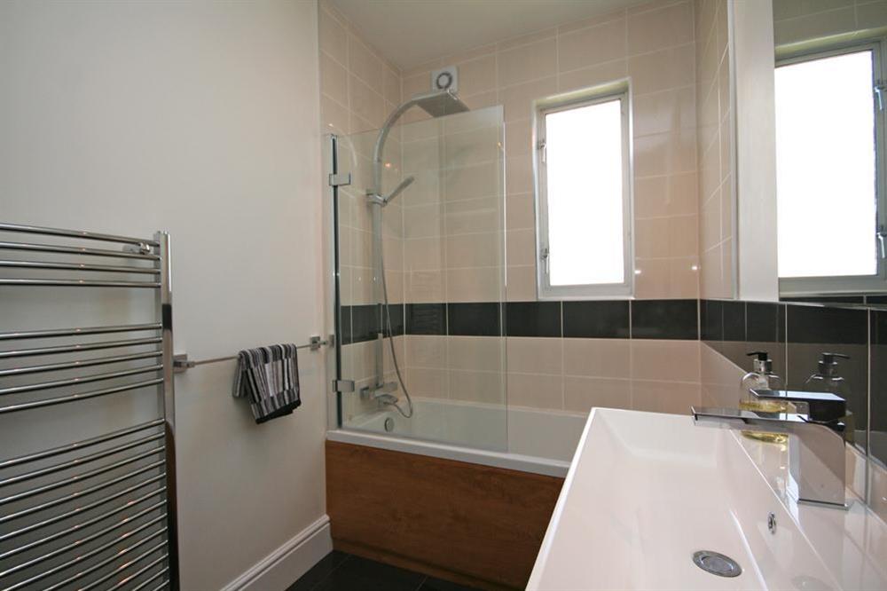 Newly refurbished family bathroom (photo 2) at Flat 6 Glenthorne House in Devon Road, Salcombe