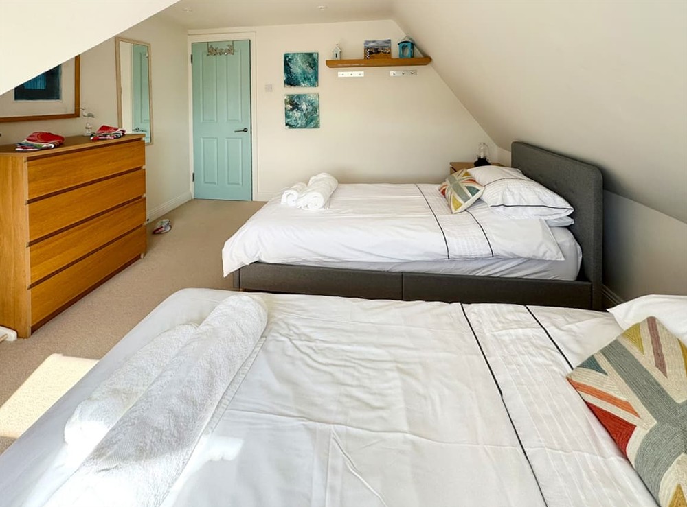 Twin bedroom